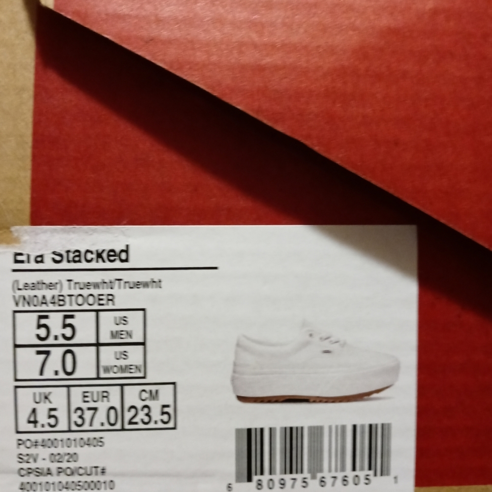 Vans - Picture 3 of 4